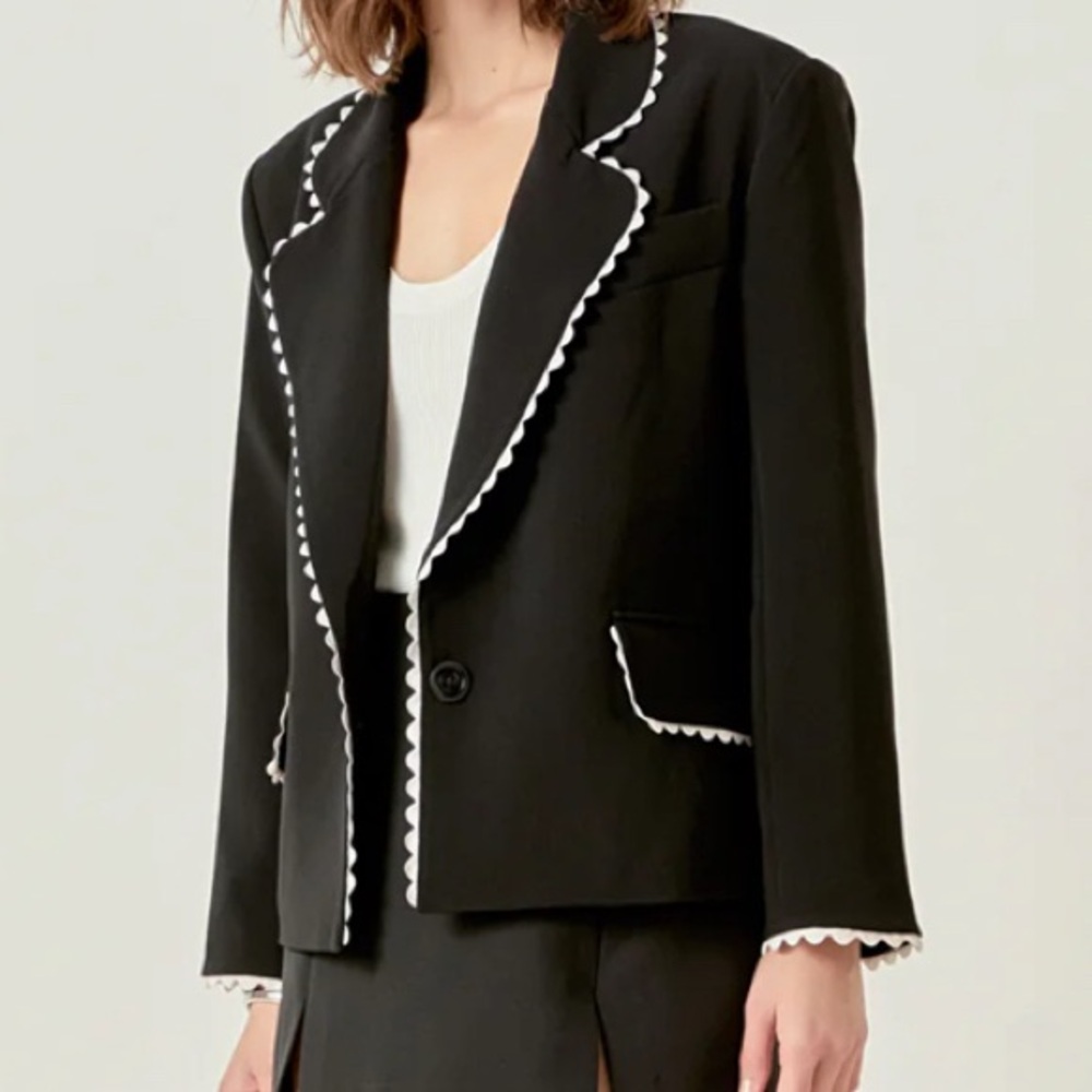 English Factory Black and White Rick Rack Trim Cropped Blazer Medium